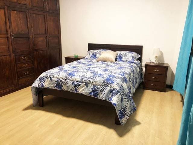 Casa Rentera en venta - 1