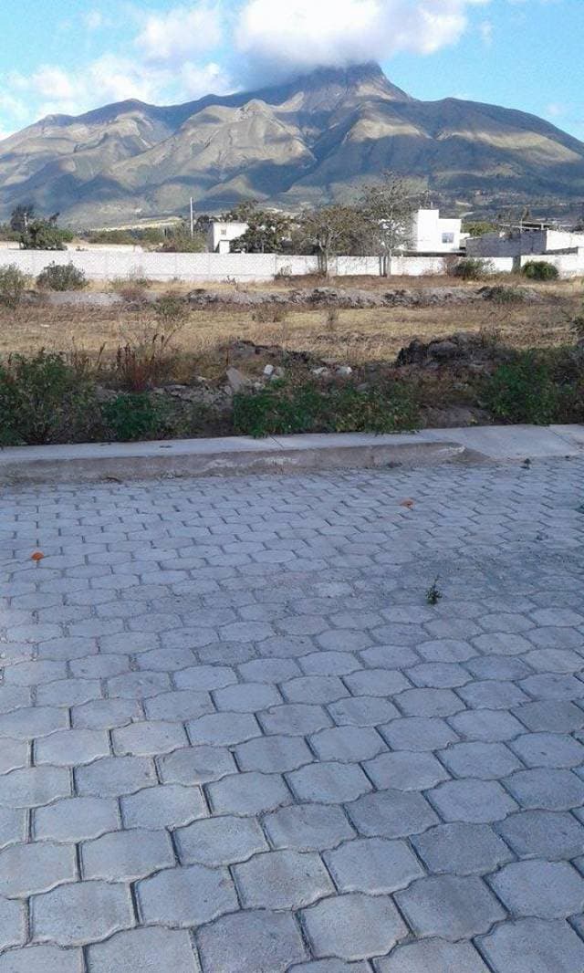 DE OPORTUNIDAD VENTA DE LOTES EN ATUNTAQUI - 1