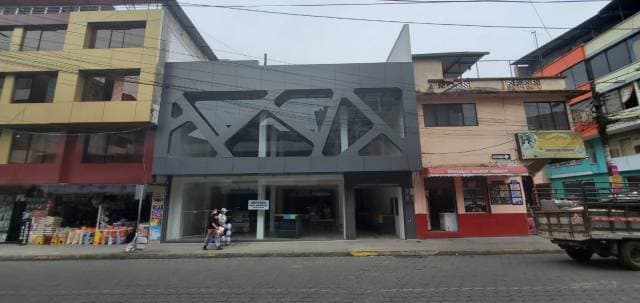 ARRIENDO EDIFICIO COMERCIAL NUEVO 1020 M2 EN PLENO CENTRO DE SANTO DOMINGO - 1