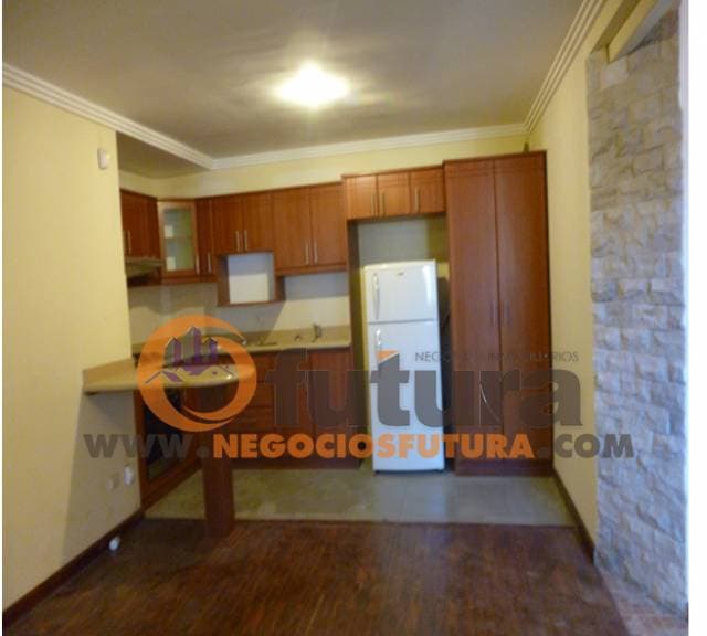 HERMOSO  DEPARTAMENTO SEMIAMOBLADO POR EL SECTOR  ORDOÑEZ LAZO $ 400 - 1
