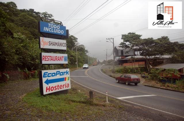 TERRENOS AMPLIOS Y FUNCIONALES EN EL PUYO. - 1