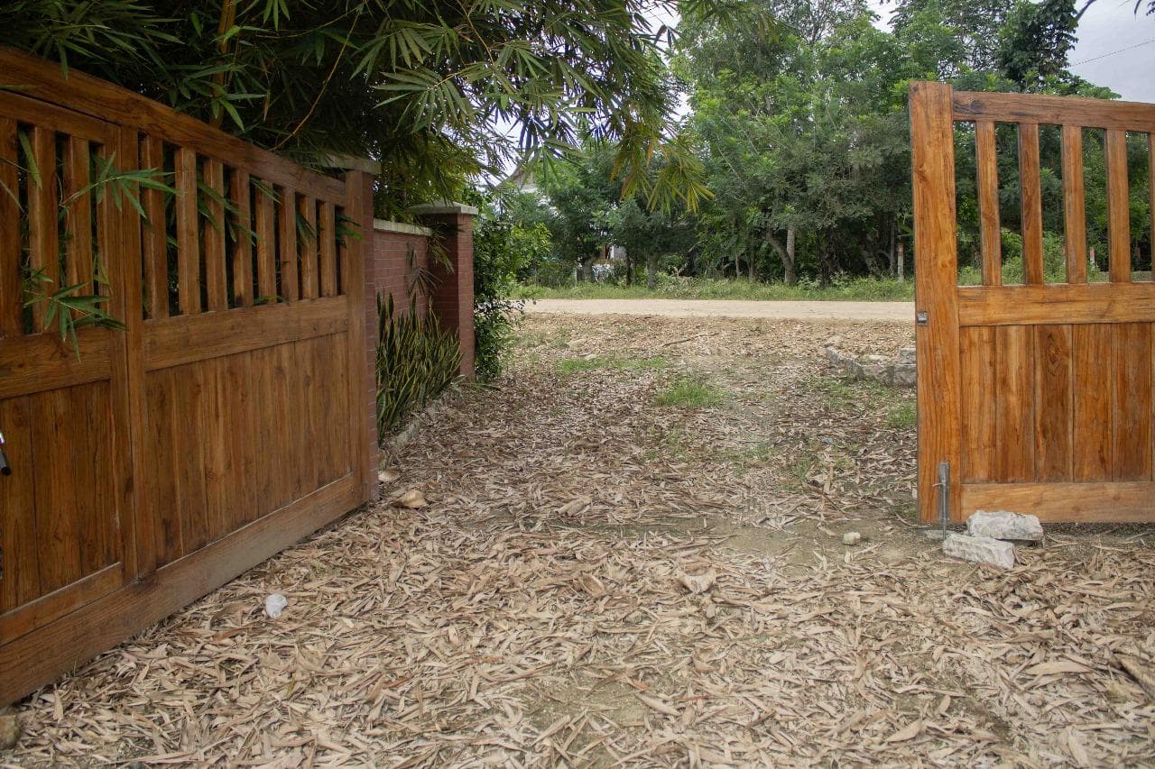 Vendo Terreno en Olon, Costa del Ecuador - 1