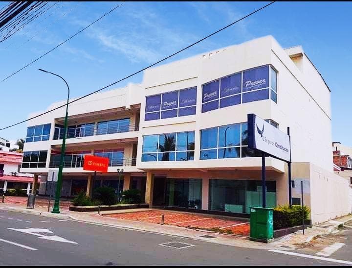 Renta o Venta de Oficina - Av. Flavio Reyes - 1