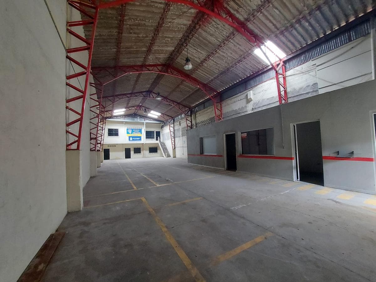 VENTA DE GALPÓN Y OFICINA EN MAPASINGUE ESTE - 1