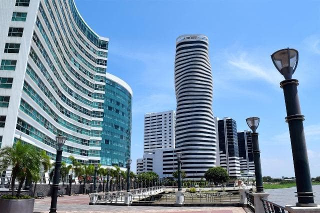 Oficinas Comerciales de Venta en The Point de 297 m2 - 1