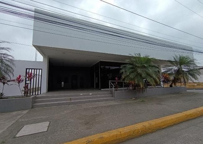 Local Comercial en venta, en San Carlos, Quevedo - 1