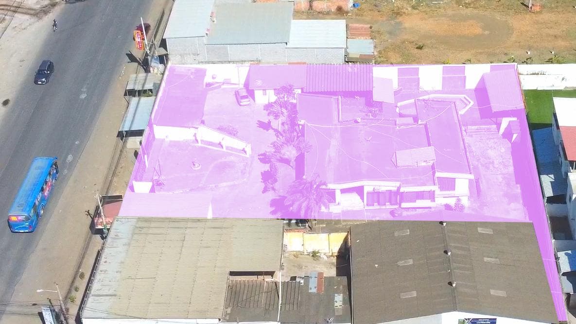 Vendo o alquilo Edificio Comercial en la Vía Manta Montecristi - 1