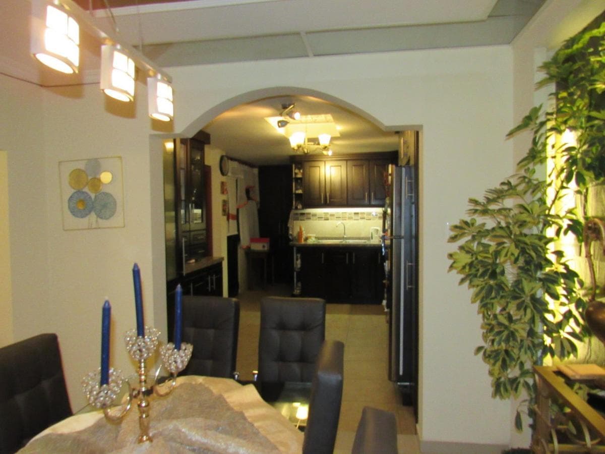 Casa en Venta en Latacunga cerca de Avenida Unidad Nacional - 1