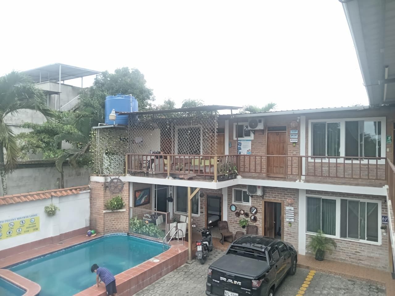 Hotel en venta Pedernales - Manabi - Ecuador - 1