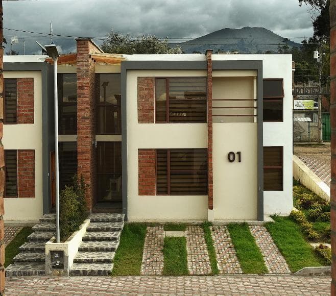 Casa a estrenar tu nuevo hogar Conj Hab Praderas de Caranqui - 1