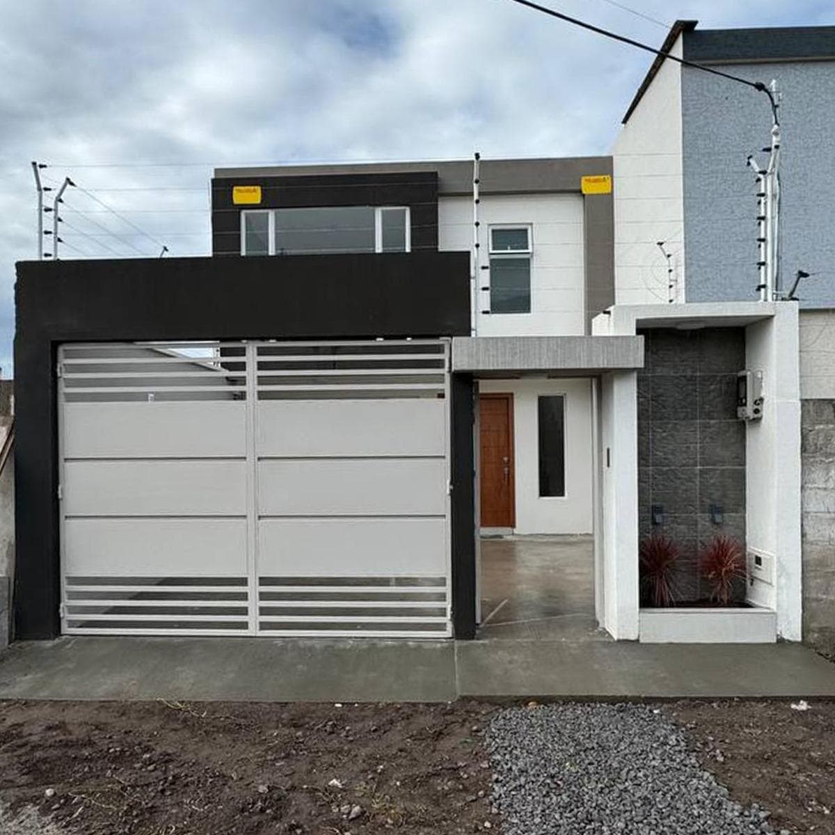 CASA EN VENTA - 1