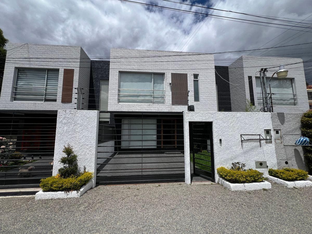 Preciosa Casa Amoblada en Renta Machangara - Cuenca - 1