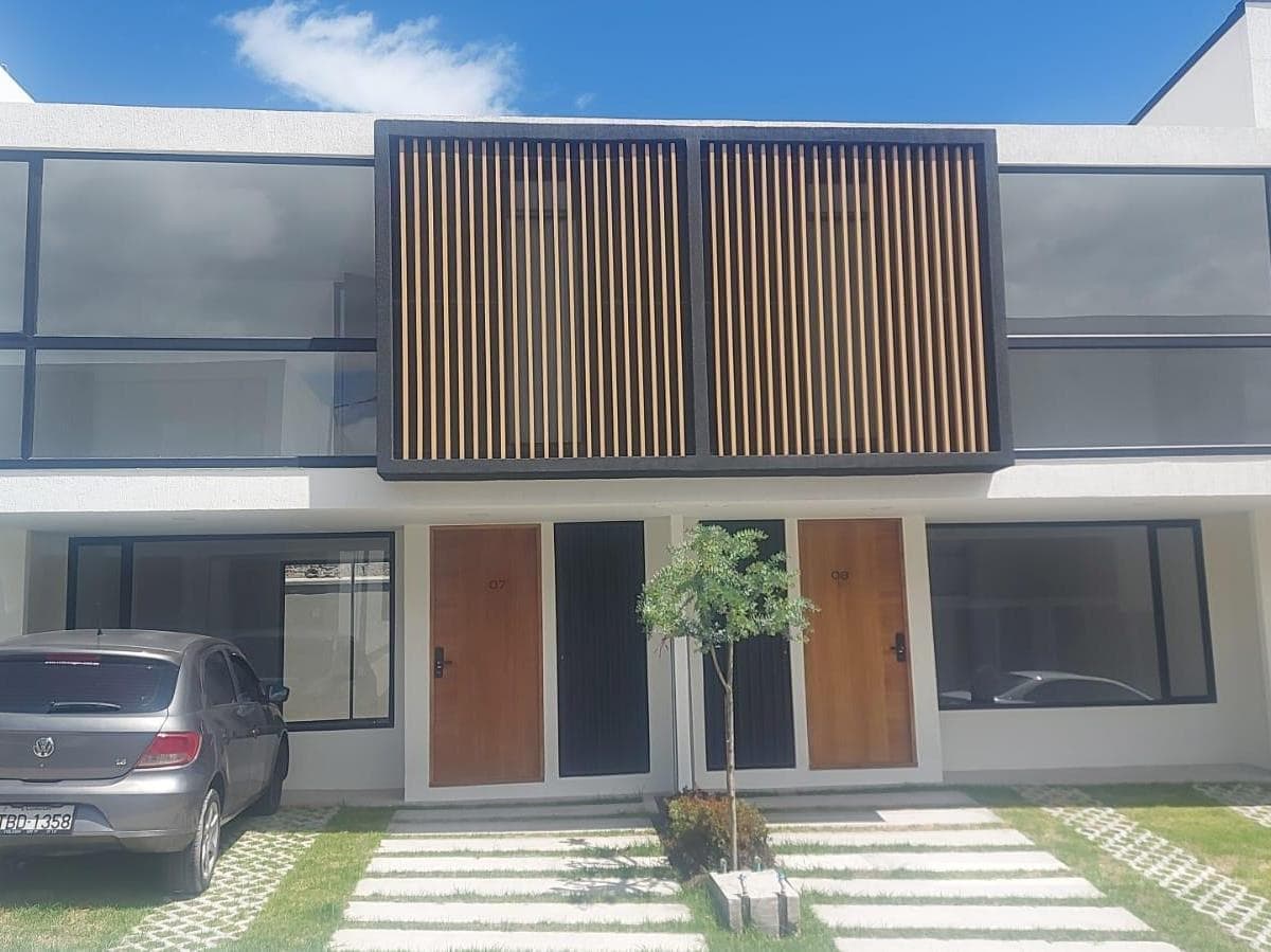 CASA EN VENTA AMBATO - 1