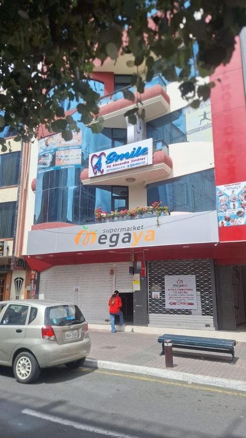 LOCAL DE ARRIENDO EN EL CENTRO DE AMBATO - 1