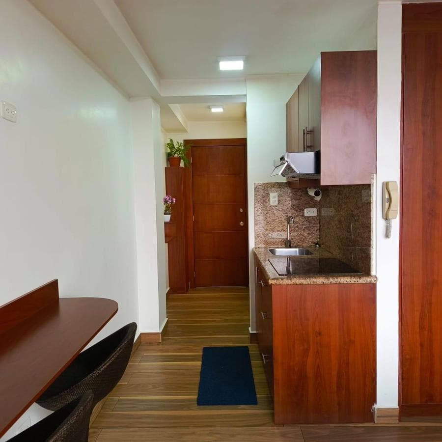 SUITE AMOBLADA EN RENTA. SUR DE AMBATO - 1