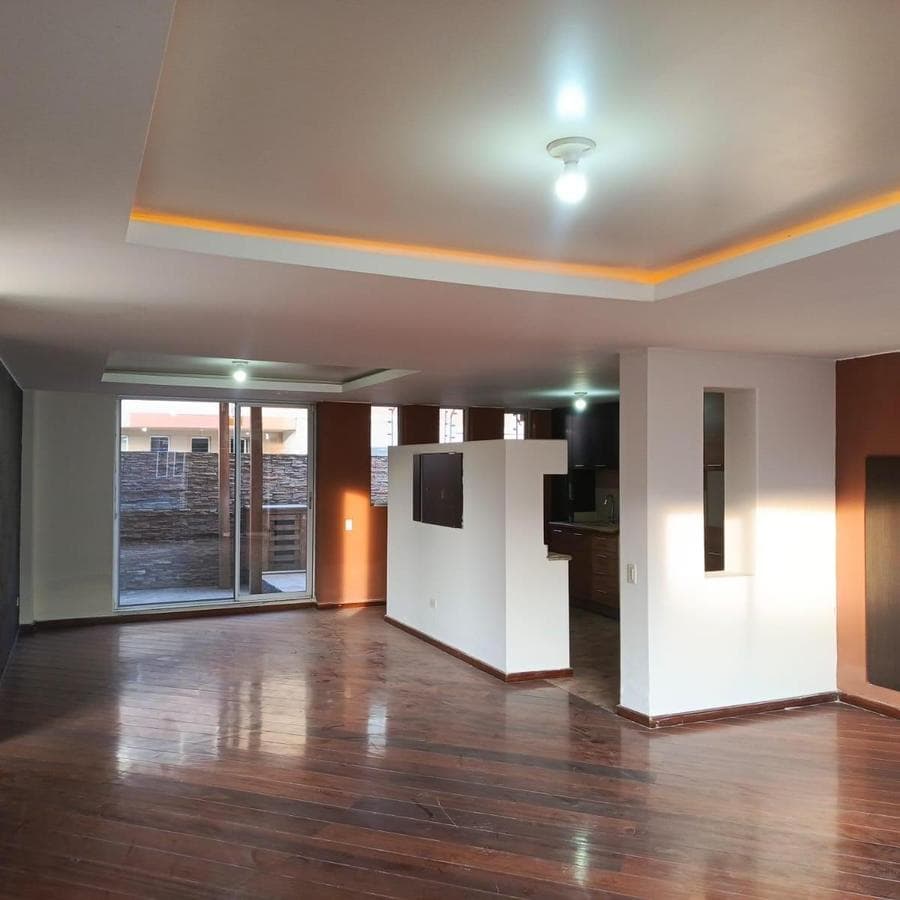 CASA EN VENTA EN IZAMBA. AMBATO - 1