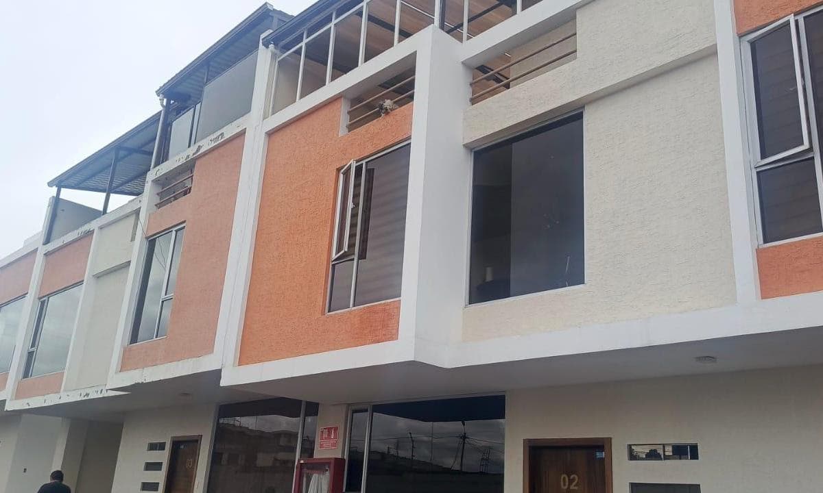 CASA EN VENTA. SECTOR ESFORST AMBATO. PRECIO DE OPORTUNIDAD - 1
