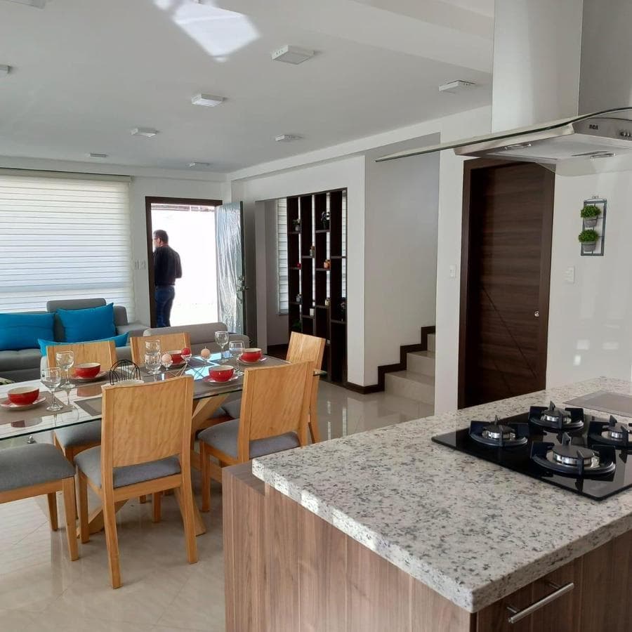 CASA POR ESTRENAR EN VENTA. SECTOR UTA. CAMPUS HUACHI CHICO. - 1