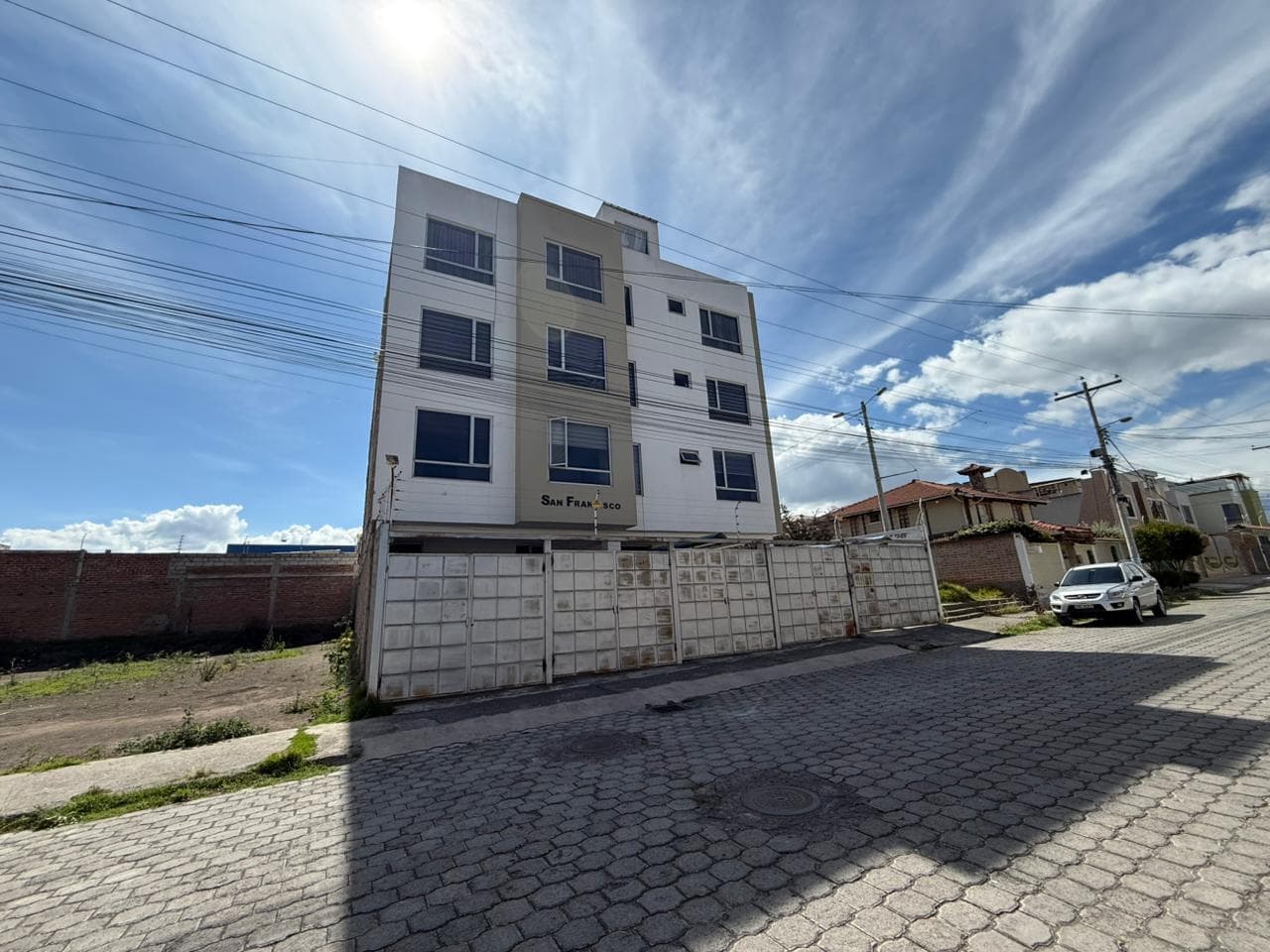 DEPARTAMENTO EN VENTA BARRIO LAS ACACIAS - 1