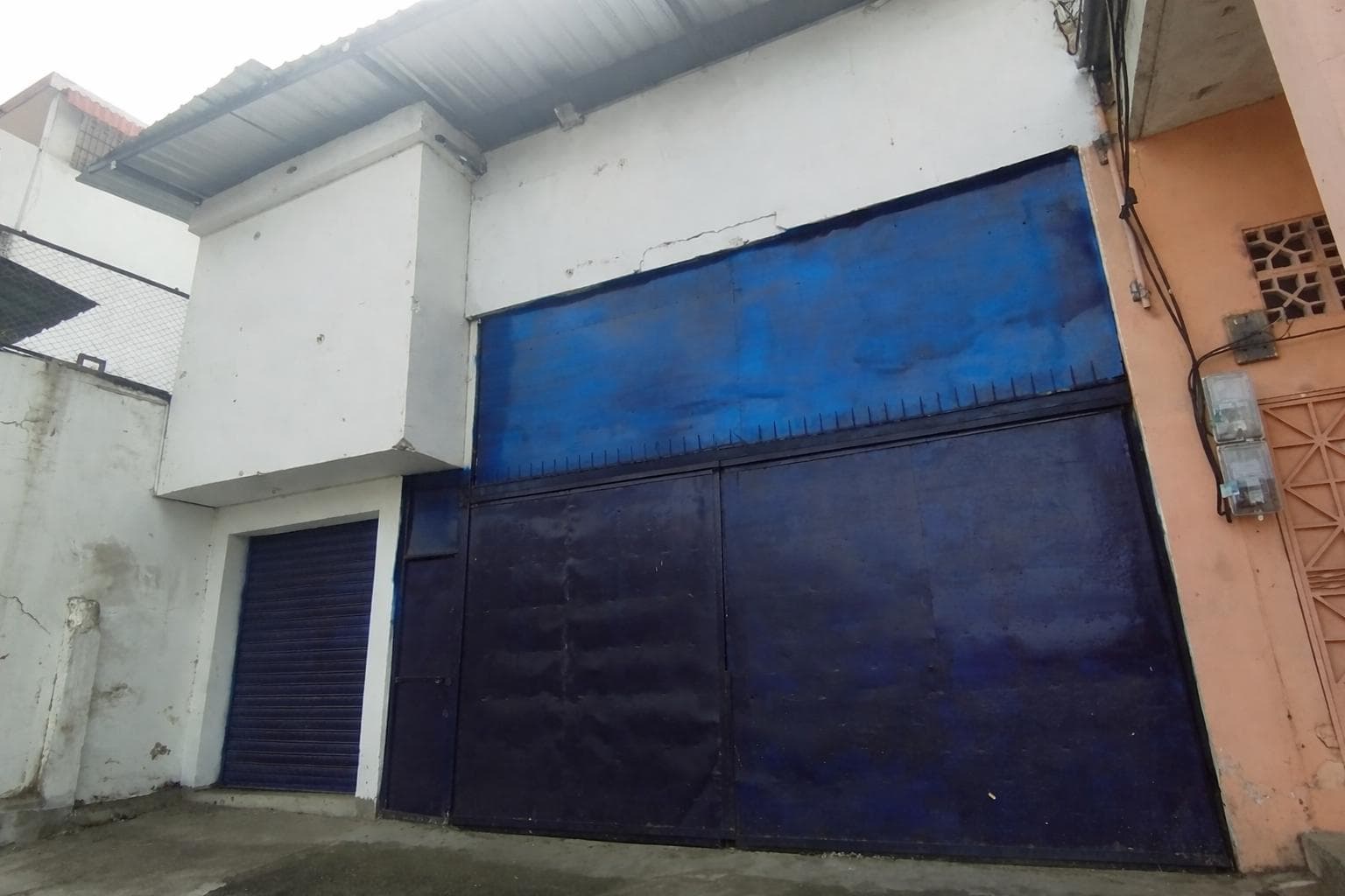 Local Comercial en Avenida principal 15 de Abril - 1