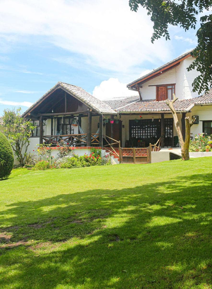 Quinta de venta en Guayllabamba con Piscina y Plaza de Toros - 1