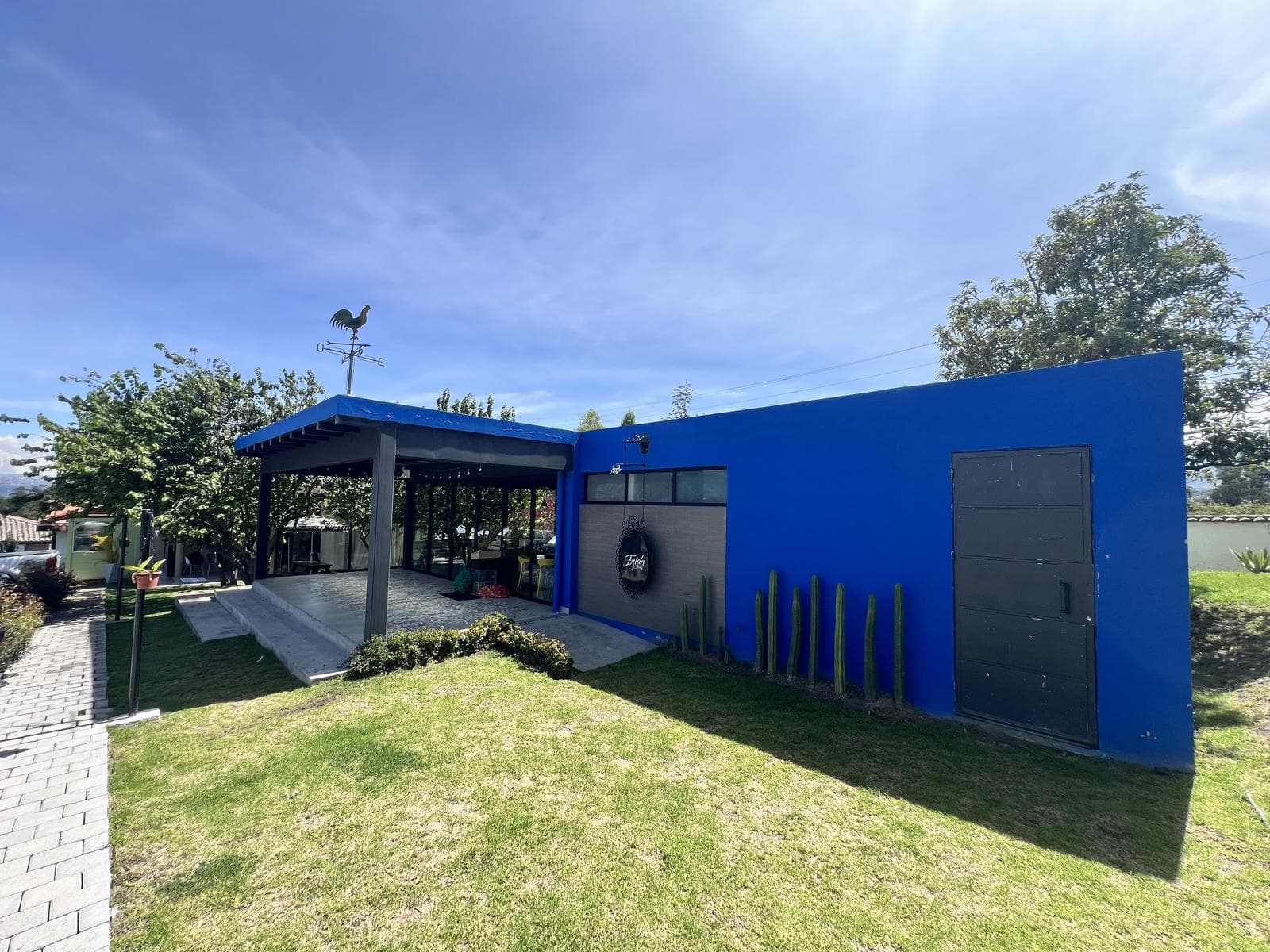 Local comercial de arriendo ubicado dentro del complejo LA Cerámica-Lumbicity - 1
