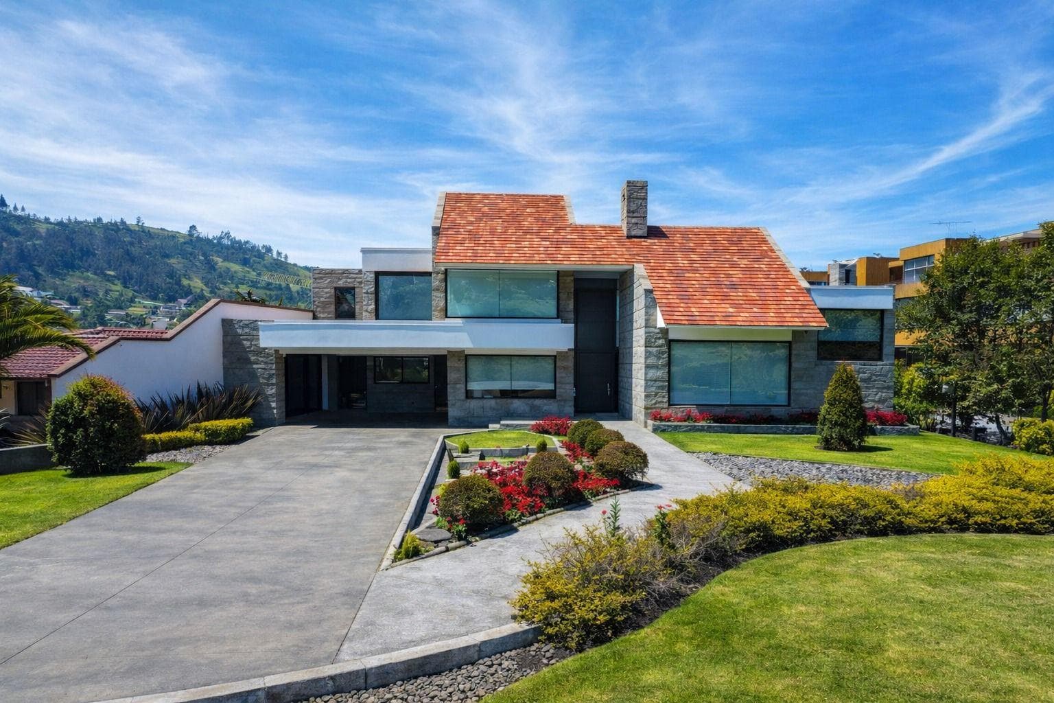 En Venta Casa de Lujo con Piscina en Cuenca - 1