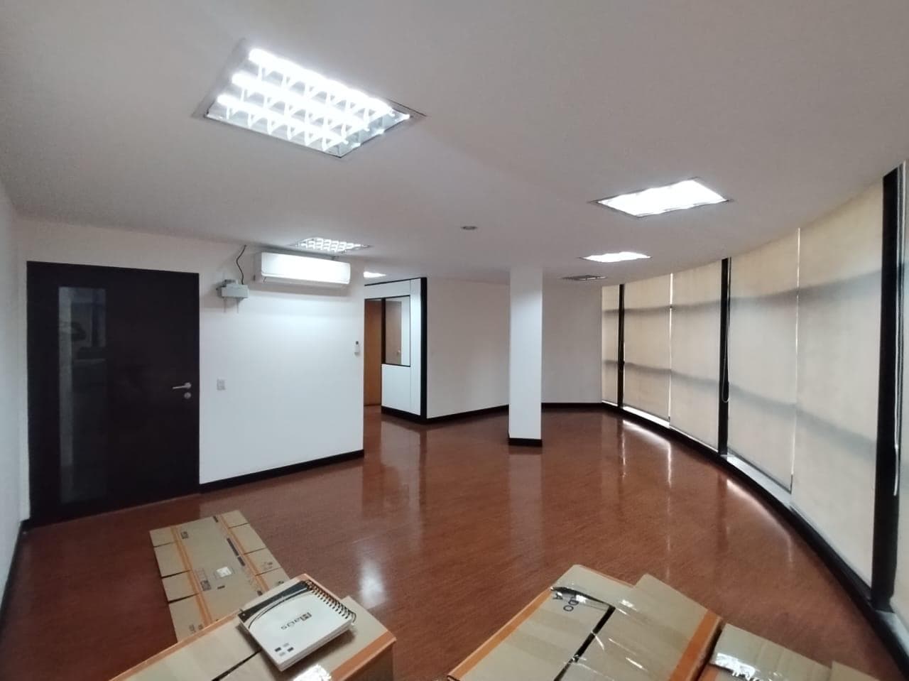 JV Sector 12 de Octubre, oficina en renta o venta 125 m en Edificio Corporativo - 1