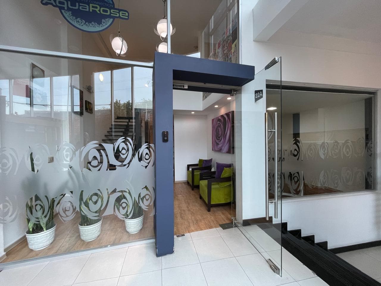 LOCAL COMERCIAL DE VENTA EN TUMBACO, HOME DESIGN CENTER - 1