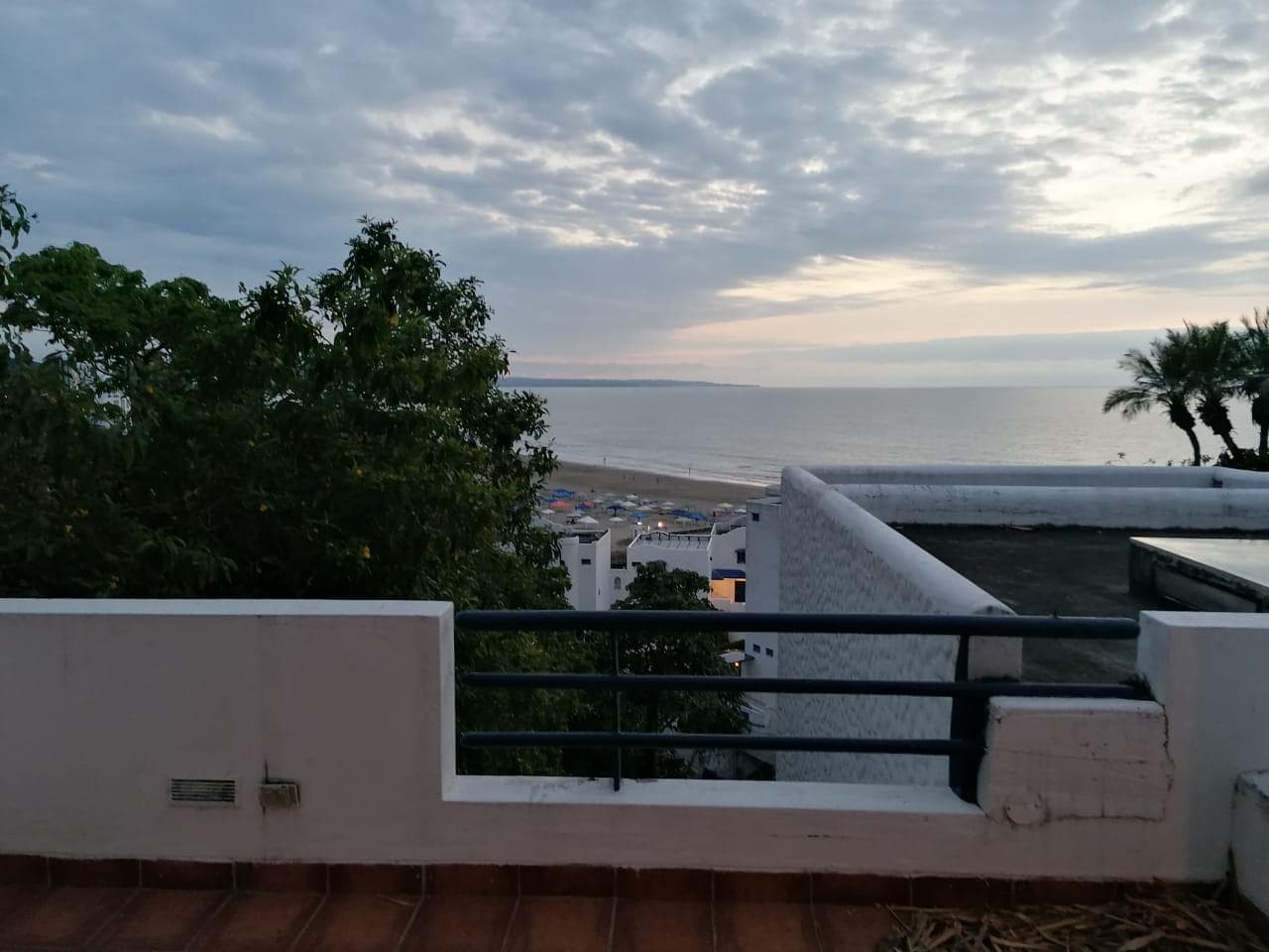 ESPECTACULAR DEPARTAMENTO DE VENTA RENTABLE HERMOSAVISTA EN CASABLANCA .SAME .INCREIBLE PUESTAS . - 1