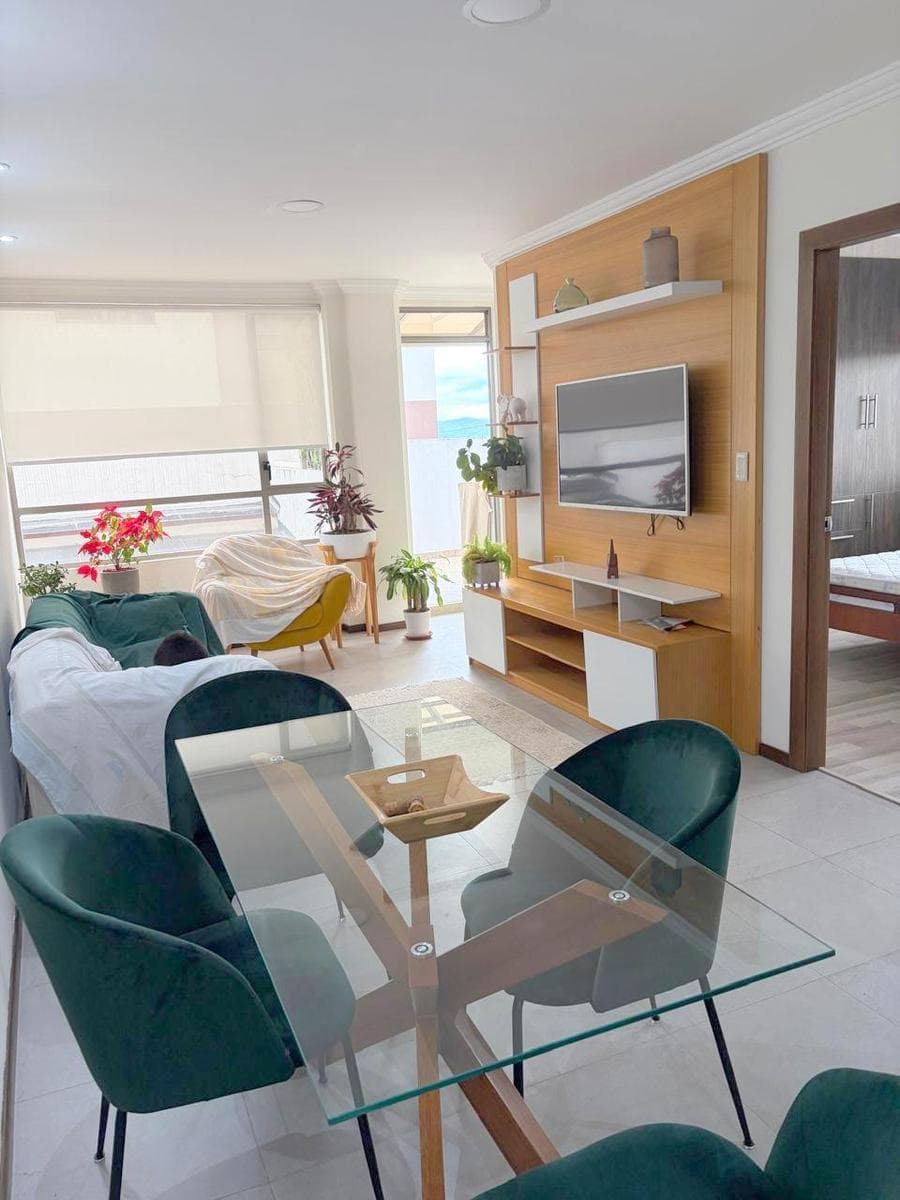 Moderno departamento amoblado en venta sector Pencas Altas – Cuenca Ec. - 1