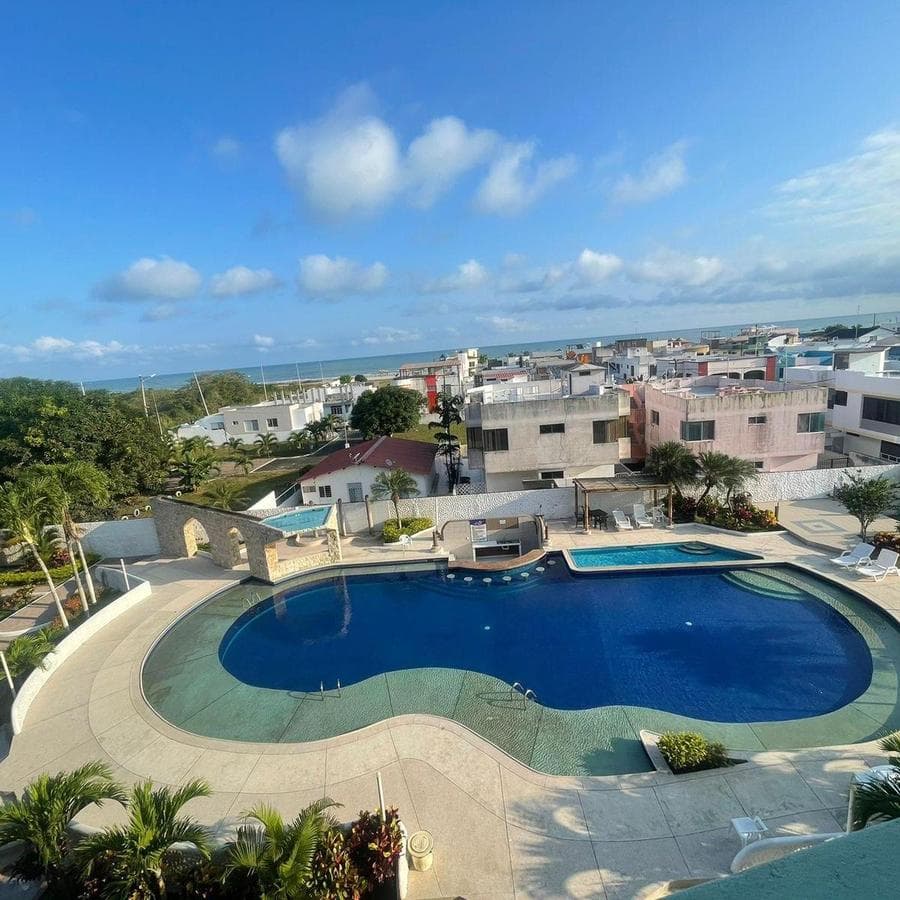 VENDO DEPARTAMENTO DUPLEX en edificio de primera EN CASTELNOVO AMOBLADO - 1