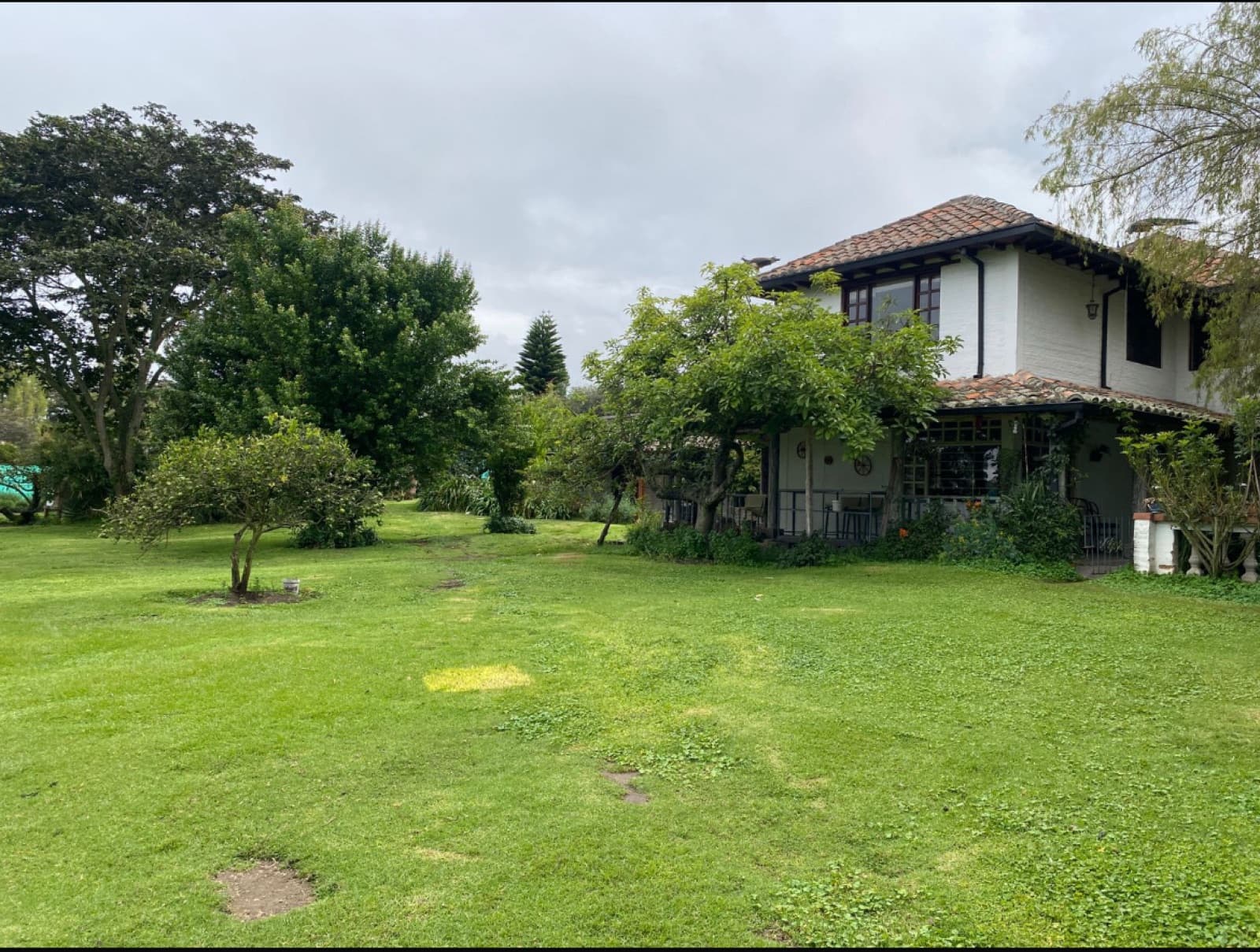 Casa - Checa - 1