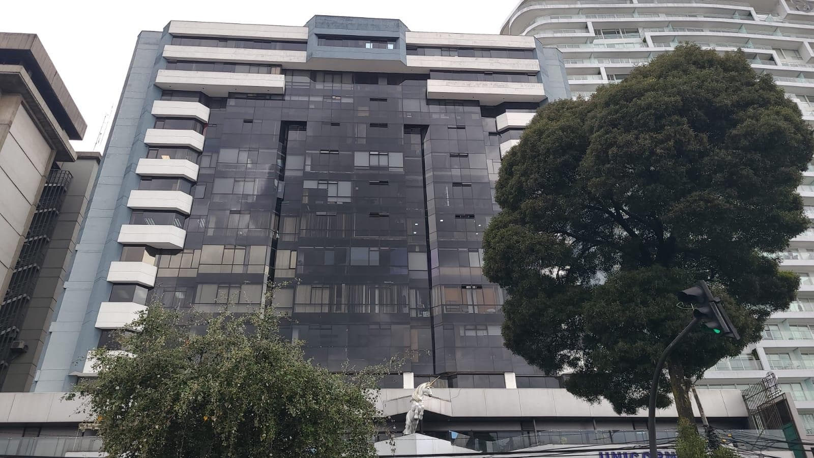 OFICINA EN RENTA 44M2 EDIFICIO UNICORNIO 2 - 1