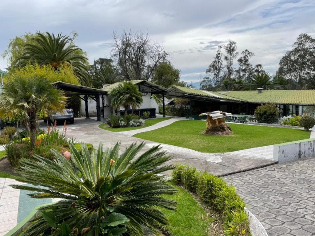 De venta hermosa quinta - Puembo - 1
