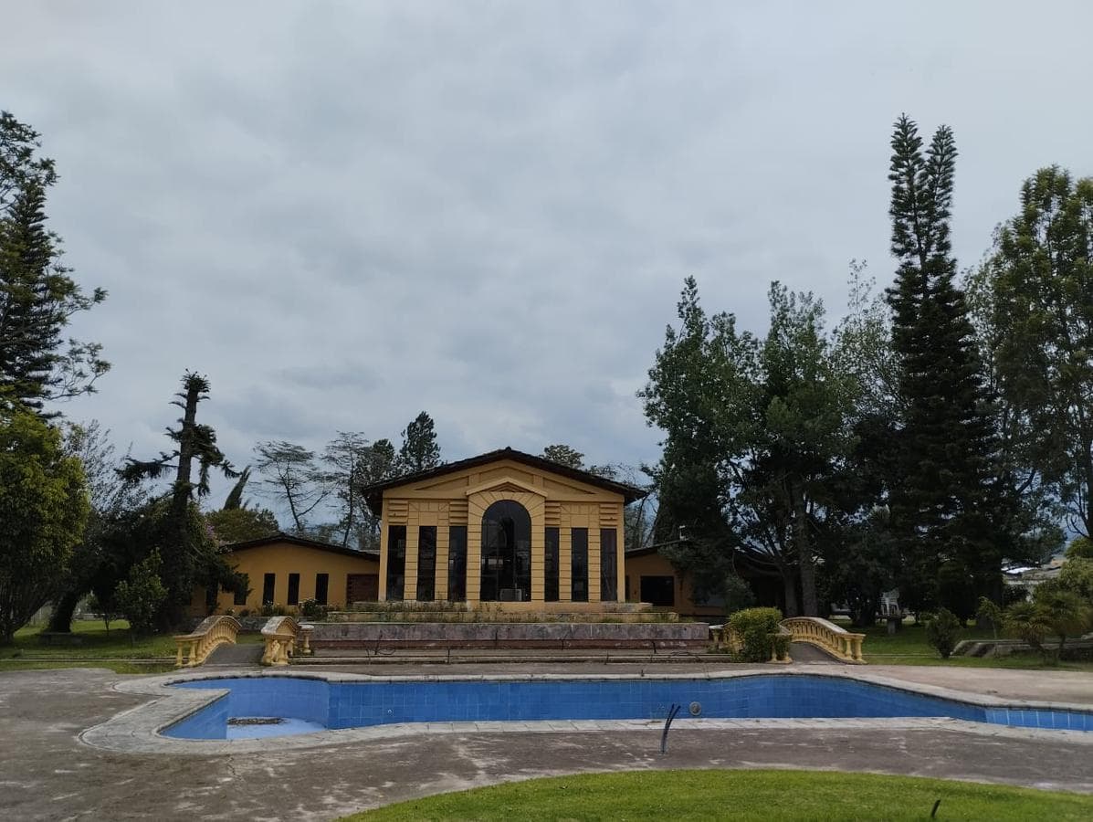 SECTOR TABABELA , EN RENTA QUINTA Y TERRENO DE 10.4 HECTAREAS - 1