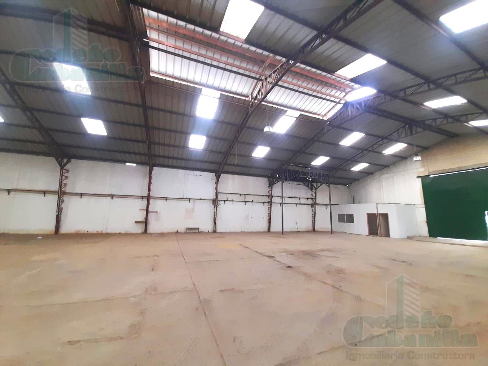 ALQUILER DE GALPON INDUSTRIAL DE 640 M2 OFICINAS - 1