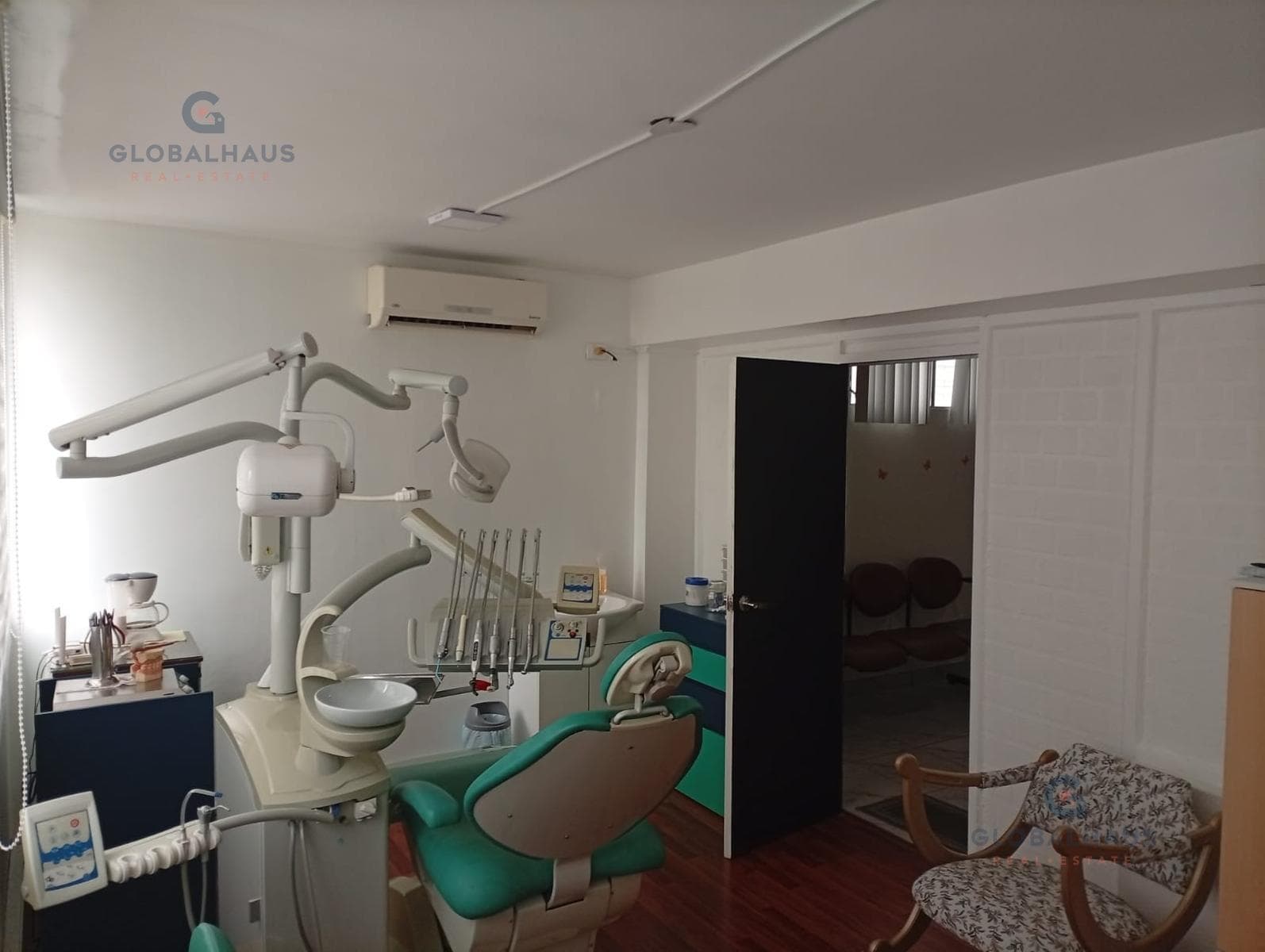 Alquiler Consultorio Dental Equipado en Kennedy Norte. Y.R. - 1