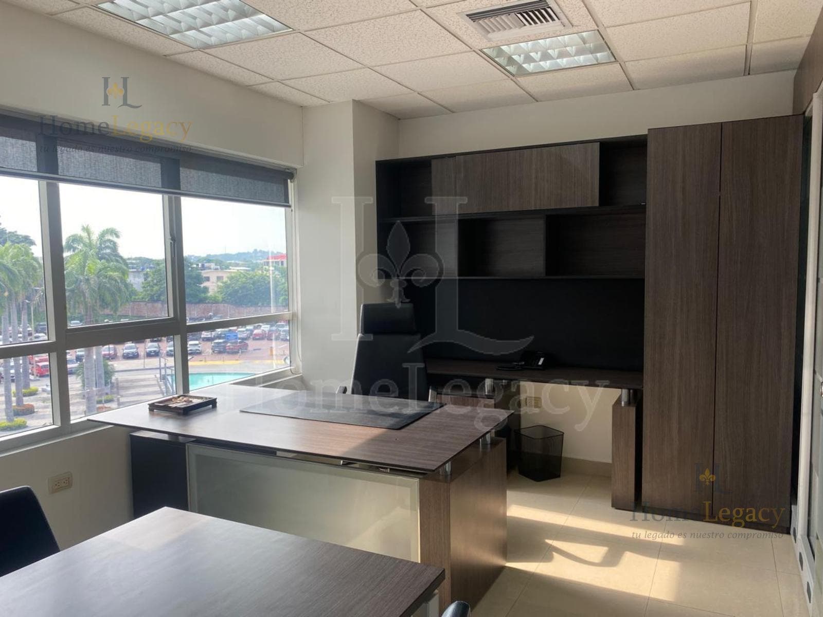 Alquiler de Oficina de 47 mts2, 1 Parqueo en Parque Empresarial Colón AE - 1