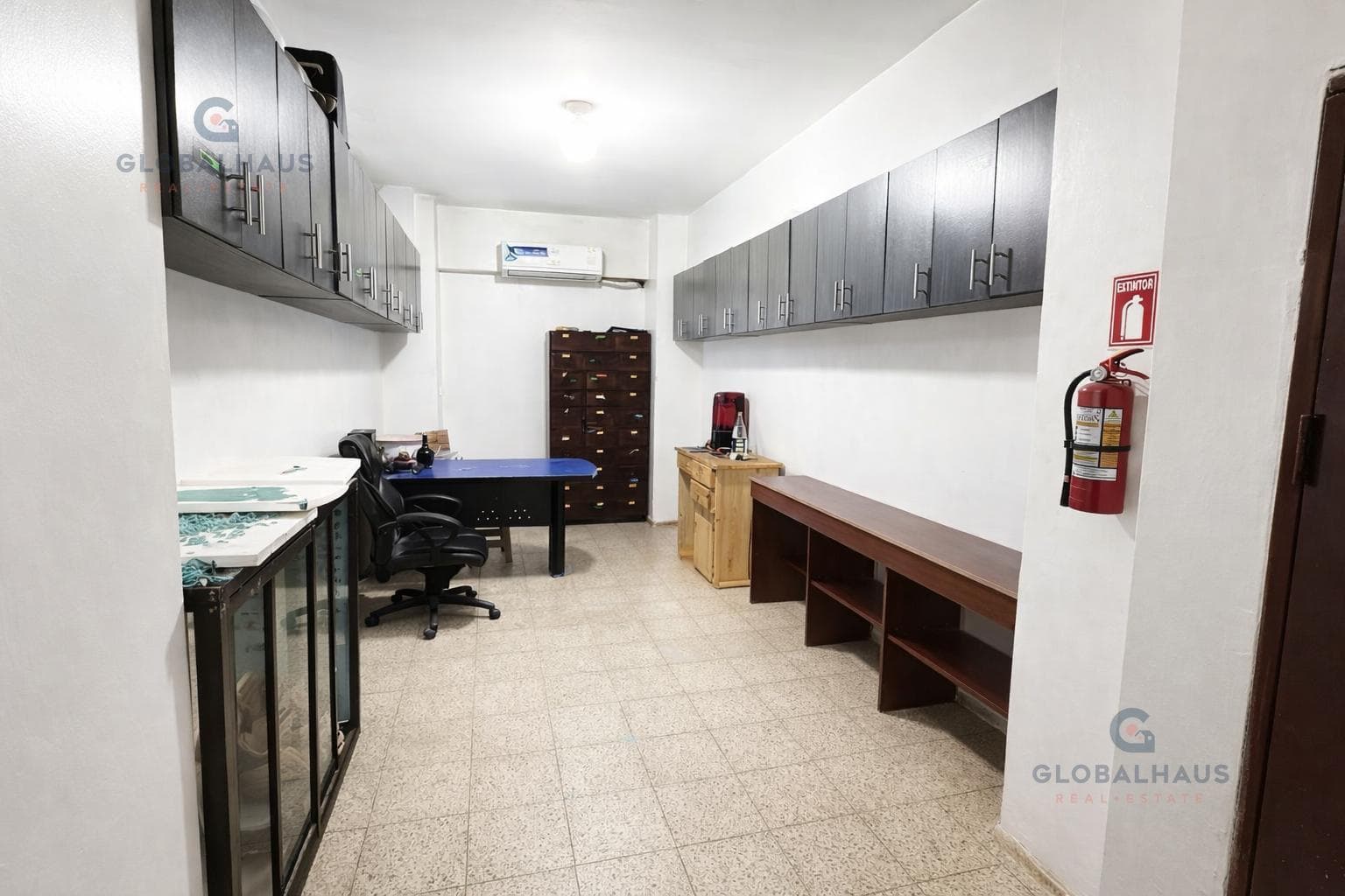 Alquiler oficina Centro de Guayaquil Lorenzo de Garaycoa y Aguirre, 3 ambientes, 20 m2, m.g. - 1