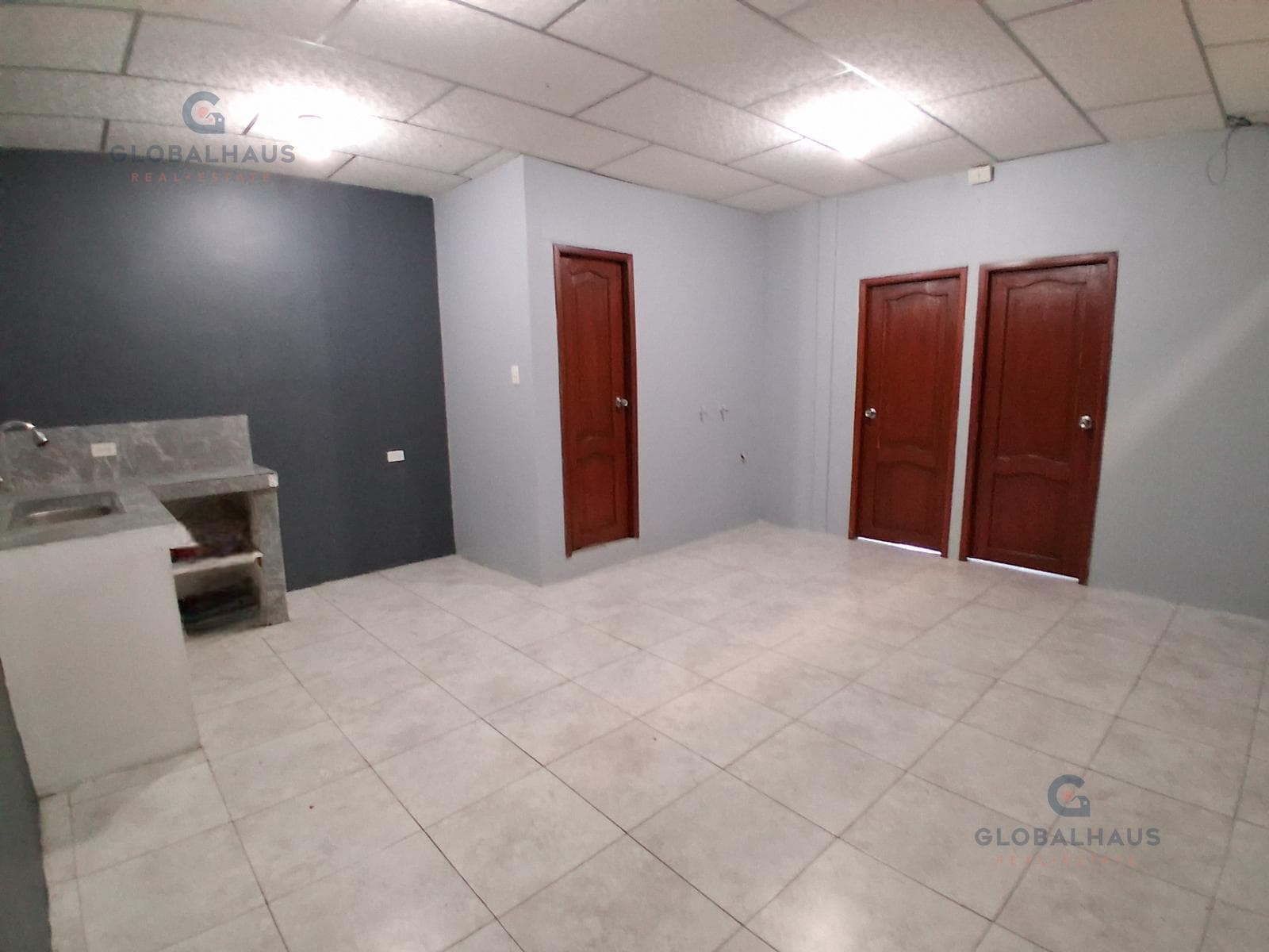 Alquiler departamento Las Orquideas Guayaquil Norte primera planta alta, cerca Mall del Norte, m.z. - 1