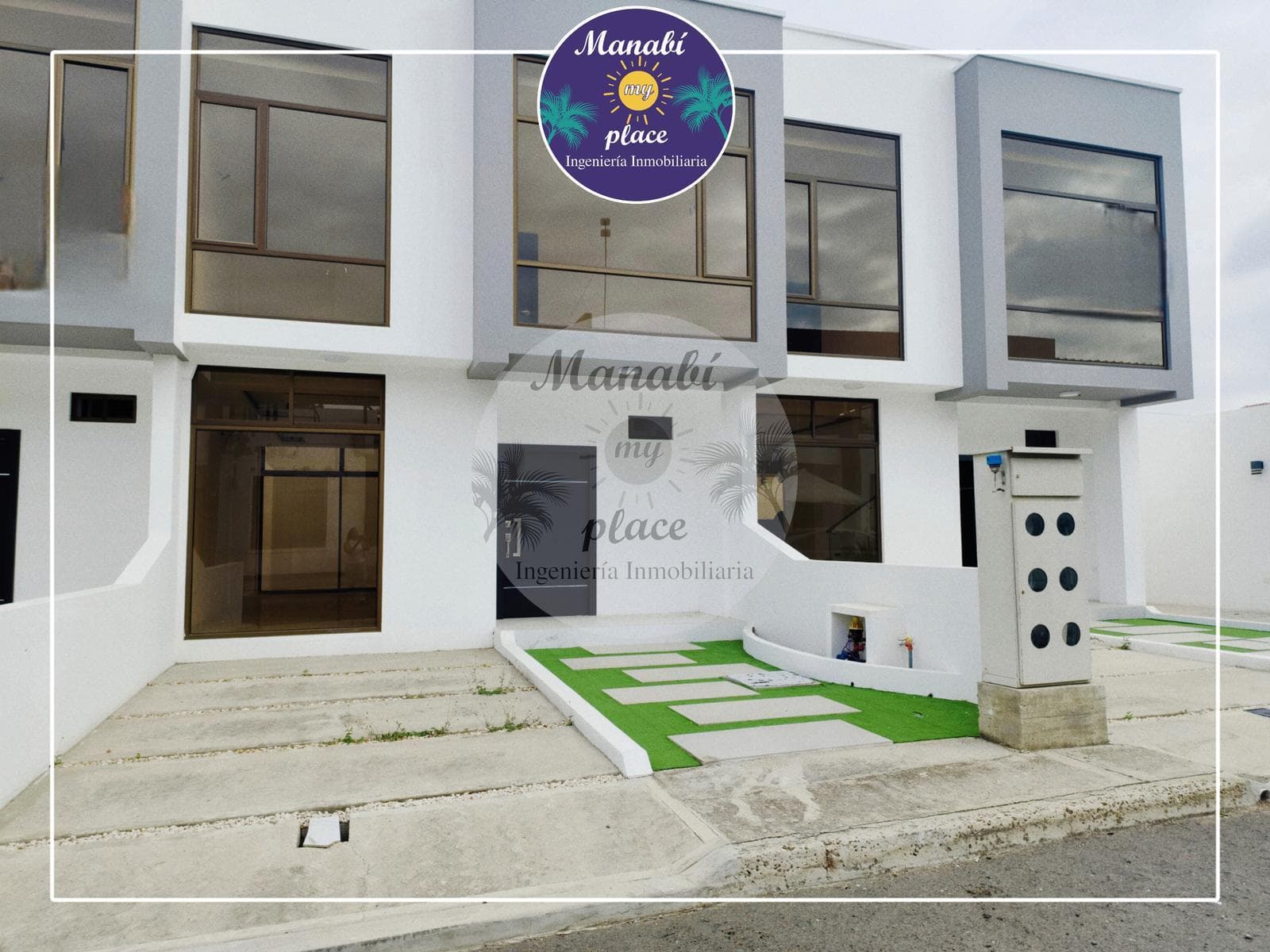 Vendo Casa en urb. Privada en Manta - 1