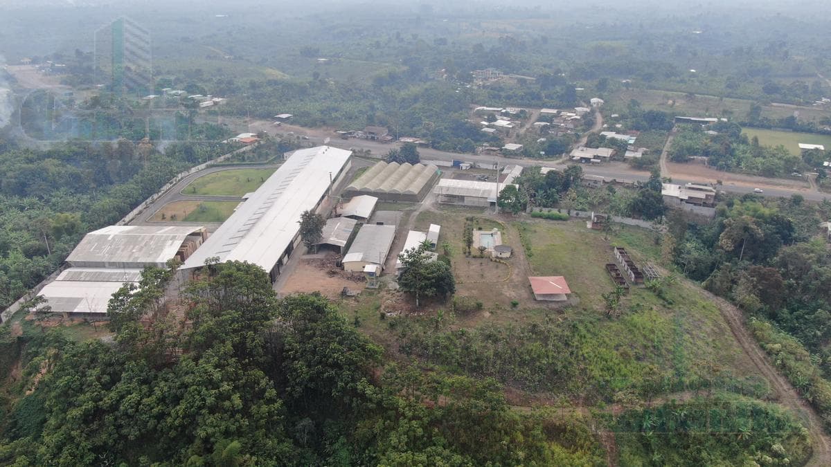 VENTA DE PROPIEDAD A LA VIA SOBRE VIA BUENA FE - SANTO DOMINGO KM 2,5 - 1