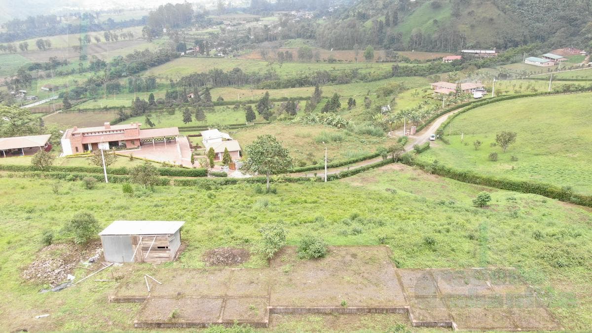 VENTA DE TERRENO PARA FINCA EN PALLATANGA - 1