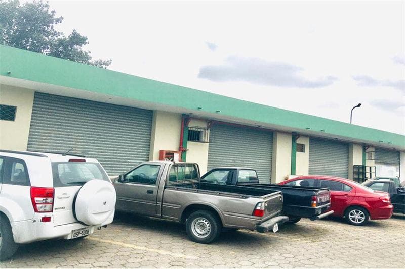 ALQUILER DE BODEGA VIA DAULE SEGURIDAD 24/7 2 PARQ (JLR) - 1