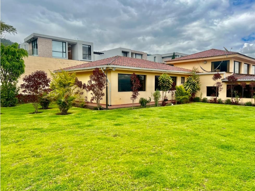 Cumbaya Yanazarapata Casa en Venta con terreno para Proyectos - 1